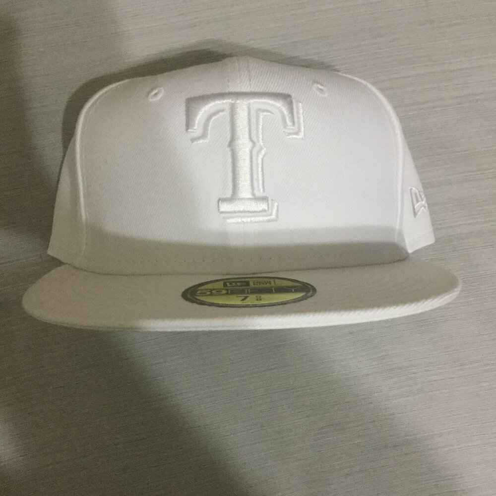 New Era MLB Texas Rangers whiteout 59fifty Hat 7 5/8